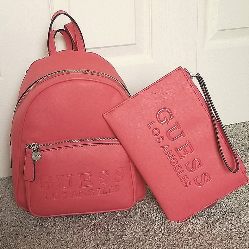 NWT-GUESS RODNEY PASSION BACKPACK/WRISTLET